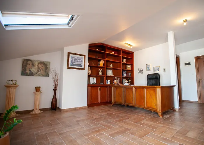 Rodon Apartment With Great View, Sauna And Jacuzzi