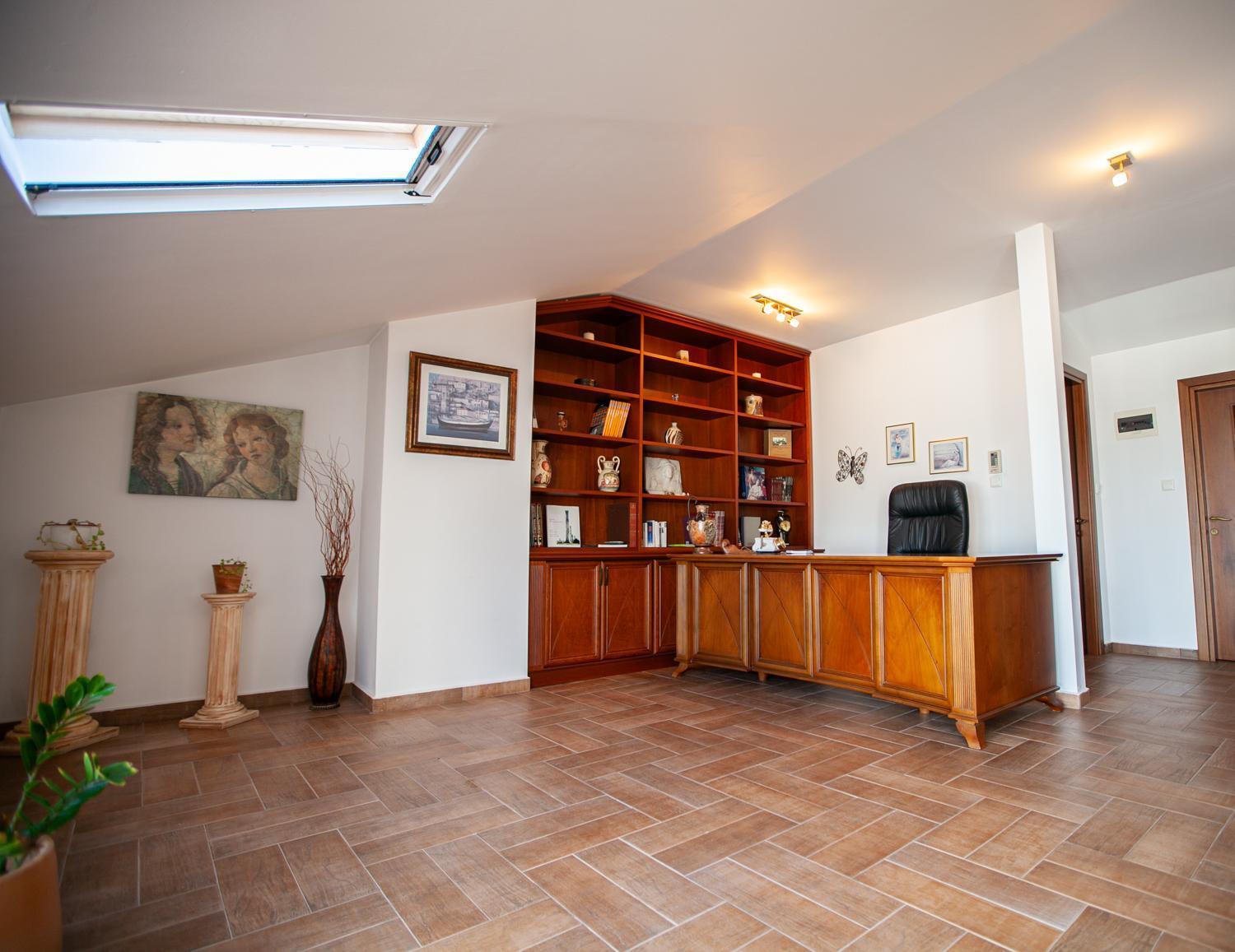 Rodon With Great View, Sauna And Jacuzzi Villa